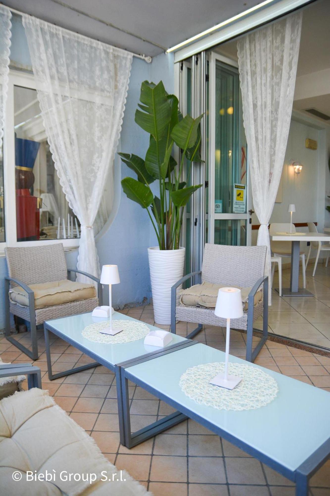 Hotel Giorg - Waterpark Included ริมินี ภายนอก รูปภาพ