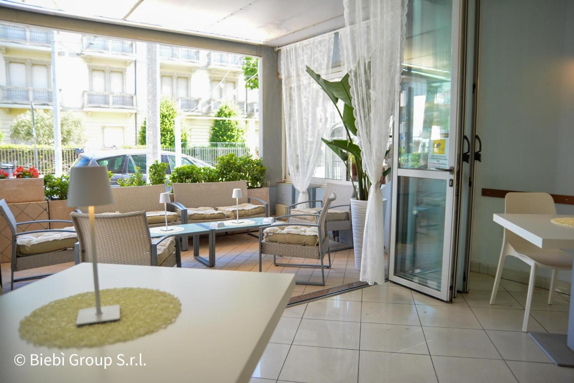 Hotel Giorg - Waterpark Included ริมินี ภายนอก รูปภาพ